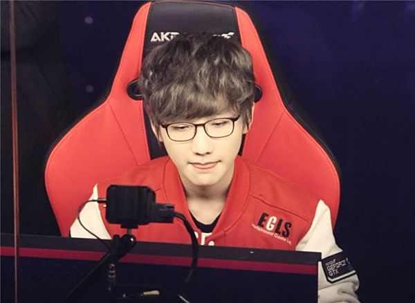 芒特：我永远支持自己；球队新赛季目标是重返欧