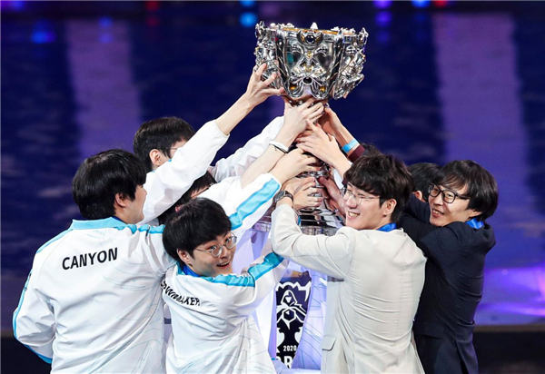 锁后 锁后